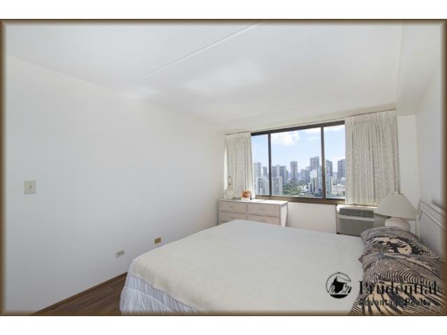 2333 Kapiolani Boulevard  Unit 2411