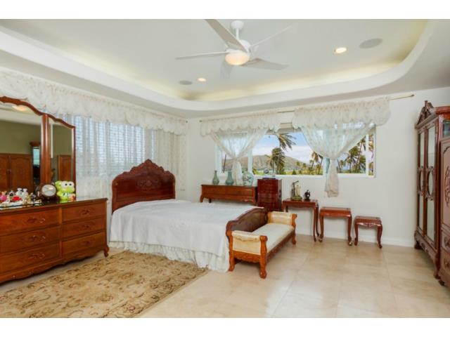 5984 Kalanianaole Highway