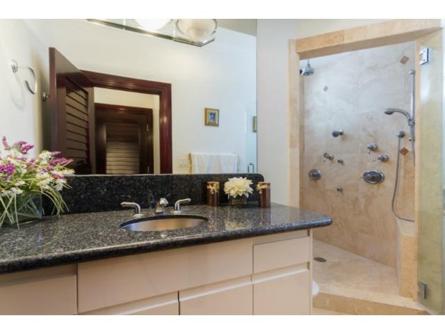 5984 Kalanianaole Highway