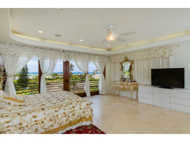 5984 Kalanianaole Highway