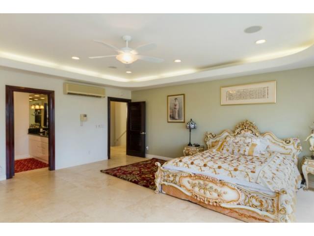 5984 Kalanianaole Highway