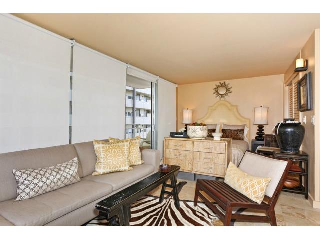 2415 Ala Wai Boulevard  Unit 1202