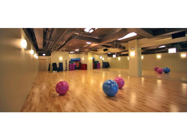 1177 Queen Street  Unit 3705