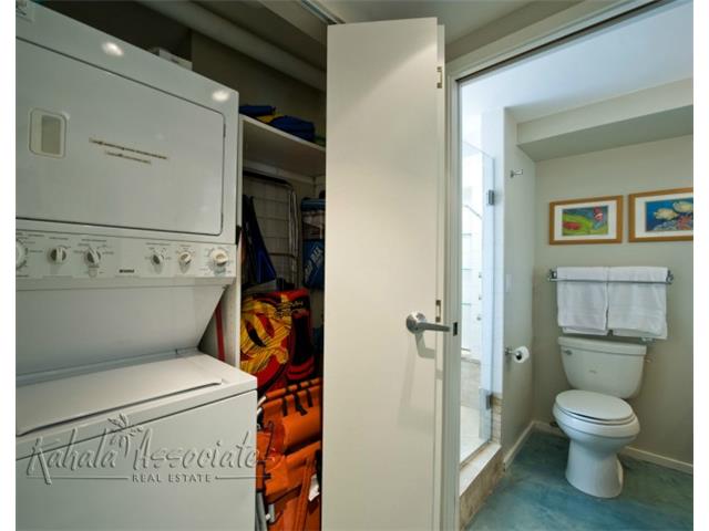 2895 Kalakaua Avenue  Unit 206