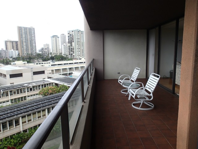 583 Kamoku Street  Unit DH1001