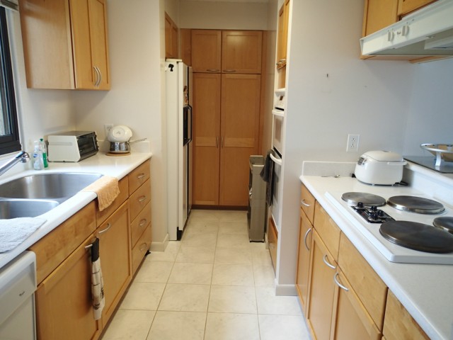 583 Kamoku Street  Unit DH1001