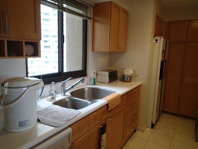 583 Kamoku Street  Unit DH1001