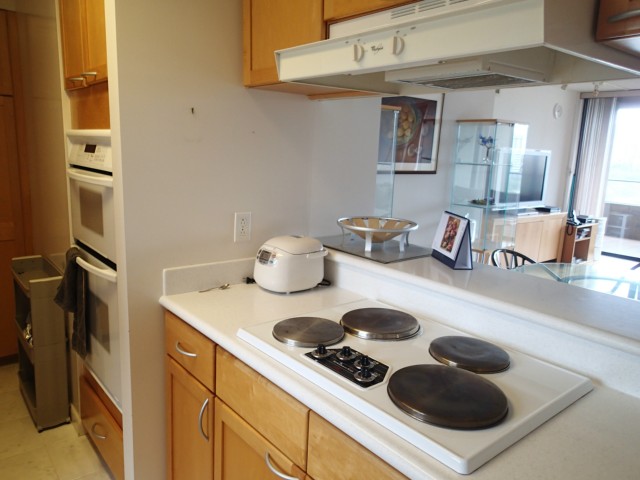 583 Kamoku Street  Unit DH1001