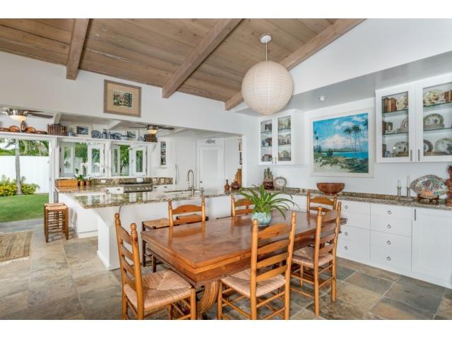 1036 Mokulua Drive