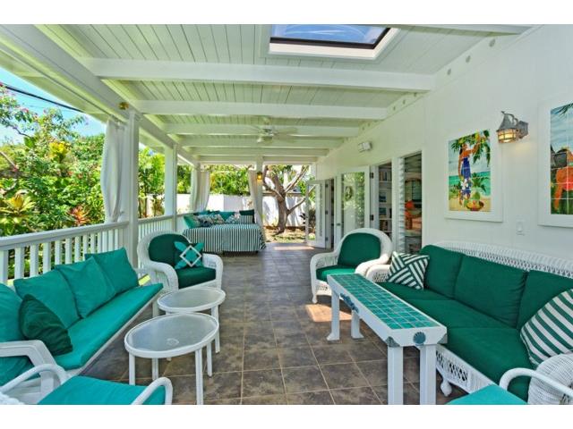 1036 Mokulua Drive