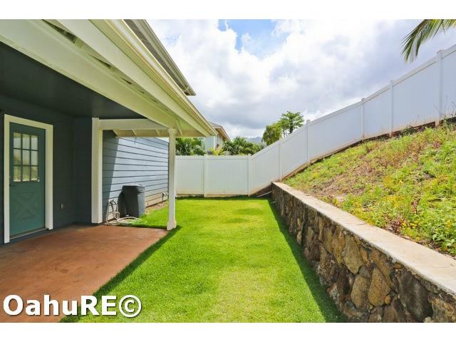 87-1041 Huamoa Street