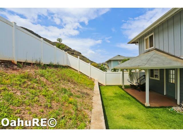 87-1041 Huamoa Street