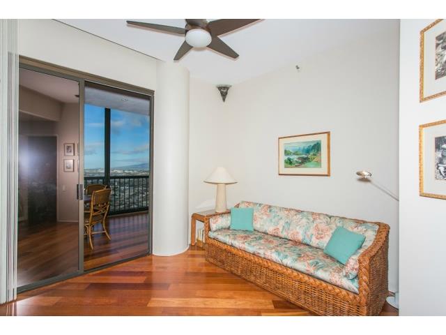 2101 Nuuanu Avenue  Unit 1/PHA4