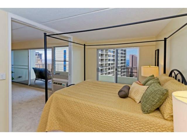 1717 Ala Wai Boulevard  Unit PHII7