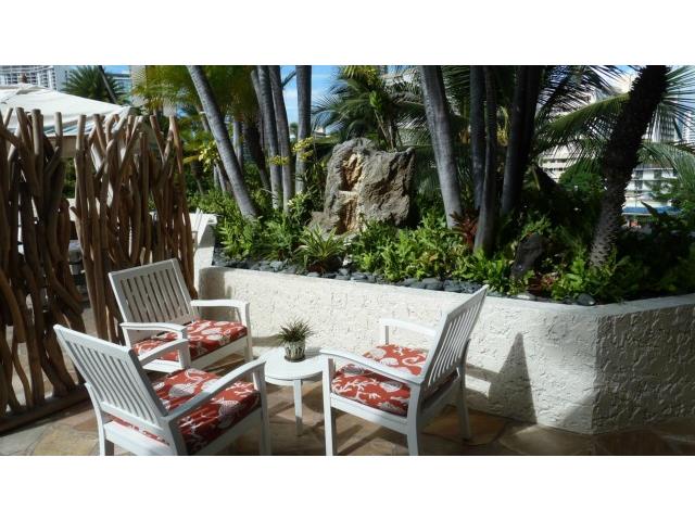 2045 Kalakaua Avenue  Unit 818
