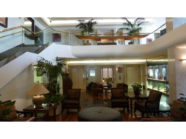 2045 Kalakaua Avenue  Unit 818