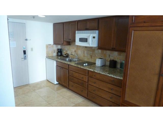 2045 Kalakaua Avenue  Unit 818