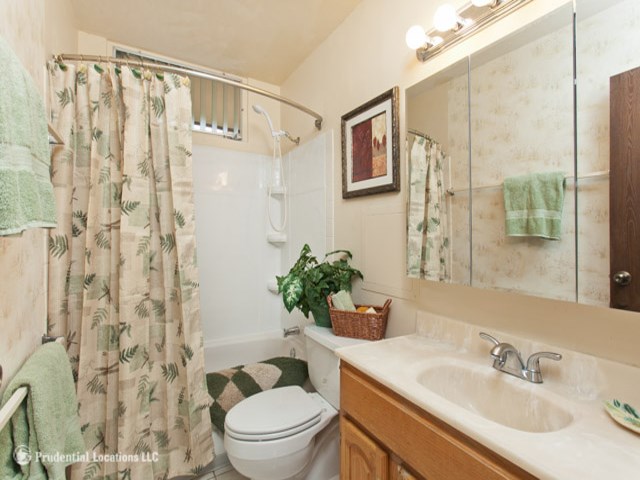95-273 Waikalani Drive  Unit D402