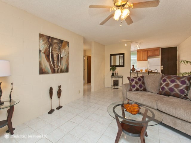 95-273 Waikalani Drive  Unit D402