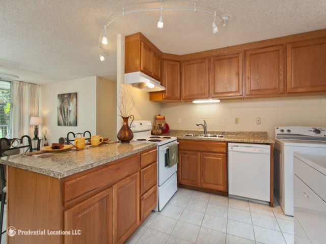95-273 Waikalani Drive  Unit D402