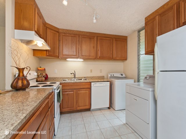 95-273 Waikalani Drive  Unit D402