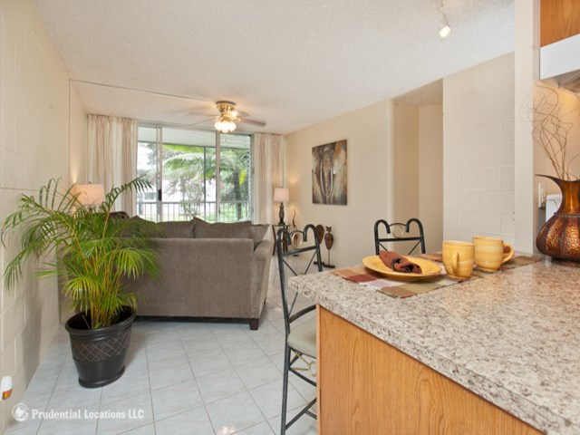 95-273 Waikalani Drive  Unit D402