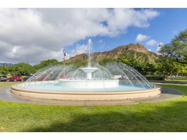 2895 Kalakaua Avenue  Unit 206