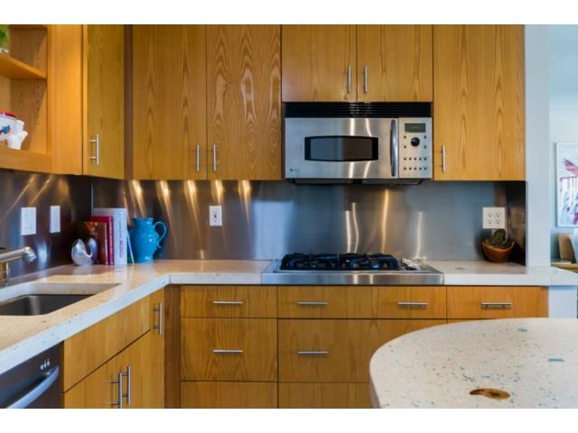 2895 Kalakaua Avenue  Unit 206