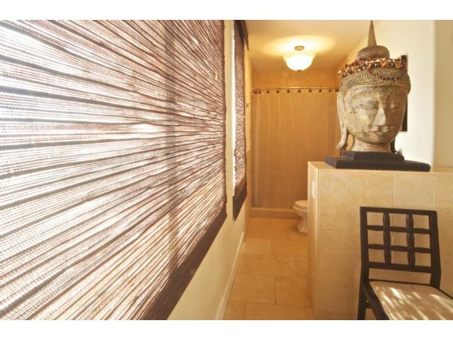 155 Paoakalani Avenue  Unit PH2