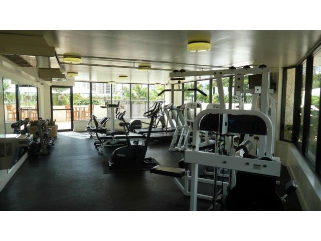 2045 Kalakaua Avenue  Unit 818