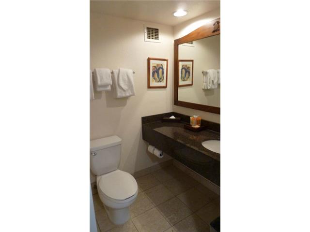 2045 Kalakaua Avenue  Unit 818