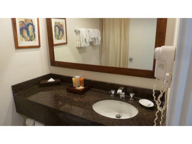 2045 Kalakaua Avenue  Unit 818
