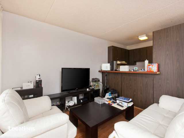 411 Hobron Lane  Unit 2009