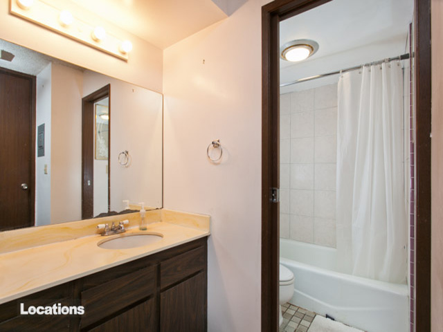411 Hobron Lane  Unit 2009