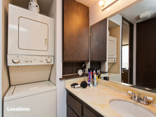 411 Hobron Lane  Unit 2009