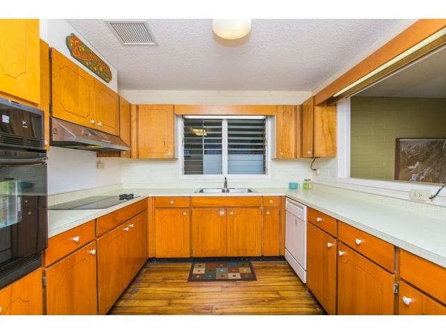 1247 Kahili Street