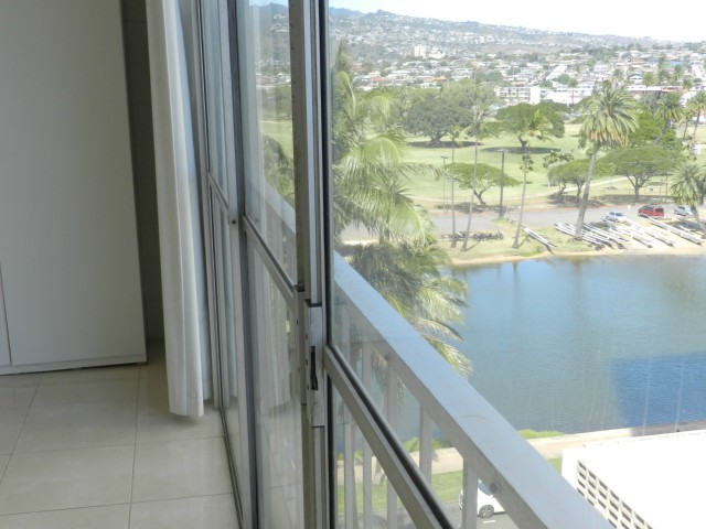 2609 Ala Wai Boulevard  Unit 902