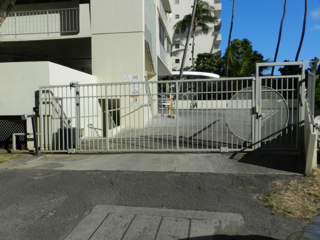 2609 Ala Wai Boulevard  Unit 902