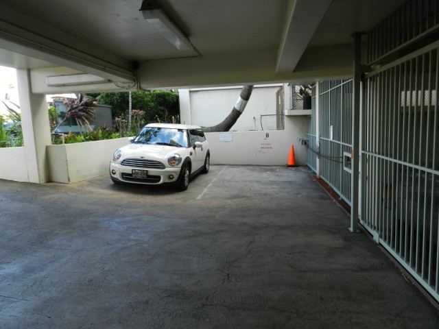2609 Ala Wai Boulevard  Unit 902