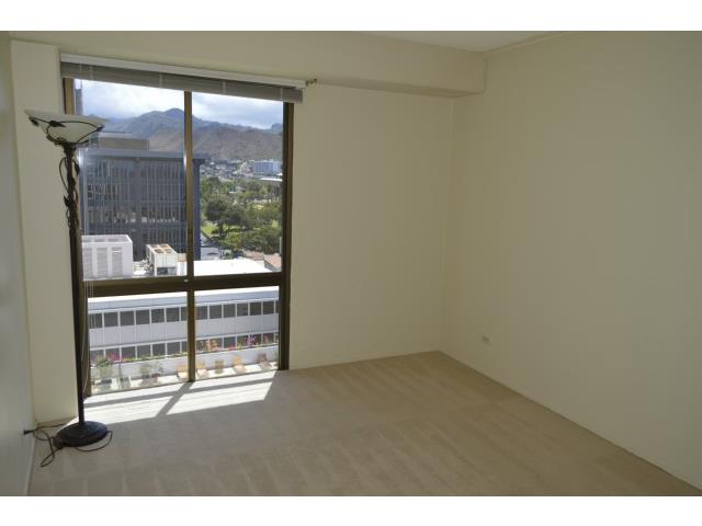 700 Richards Street  Unit 1206