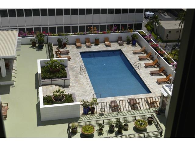 700 Richards Street  Unit 1206