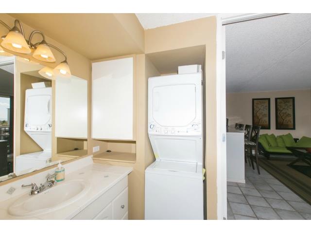 411 Hobron Lane  Unit 910