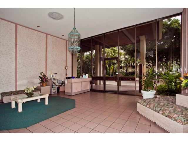 411 Hobron Lane  Unit 910