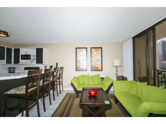 411 Hobron Lane  Unit 910
