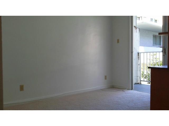 1036 Green Street  Unit 204