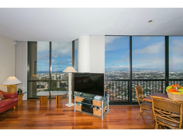 2101 Nuuanu Avenue  Unit 1/PHA4