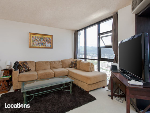 930 Kaheka Street  Unit 3205