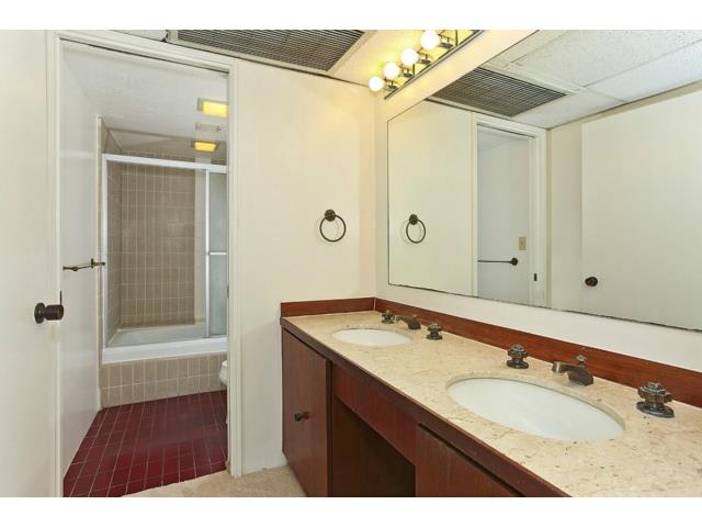 1650 Ala Moana Boulevard  Unit 1907