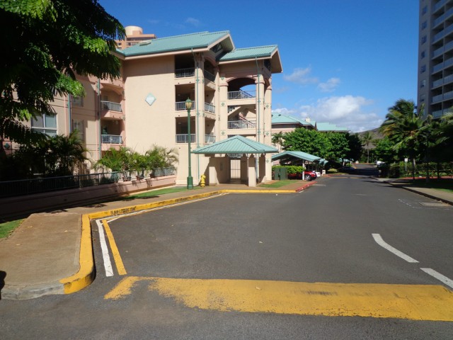 1080 Ala Napunani Street  Unit 310