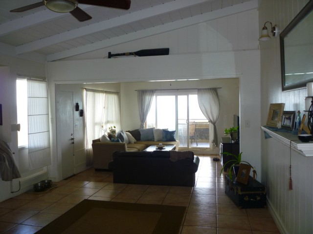 68-695 Farrington Highway